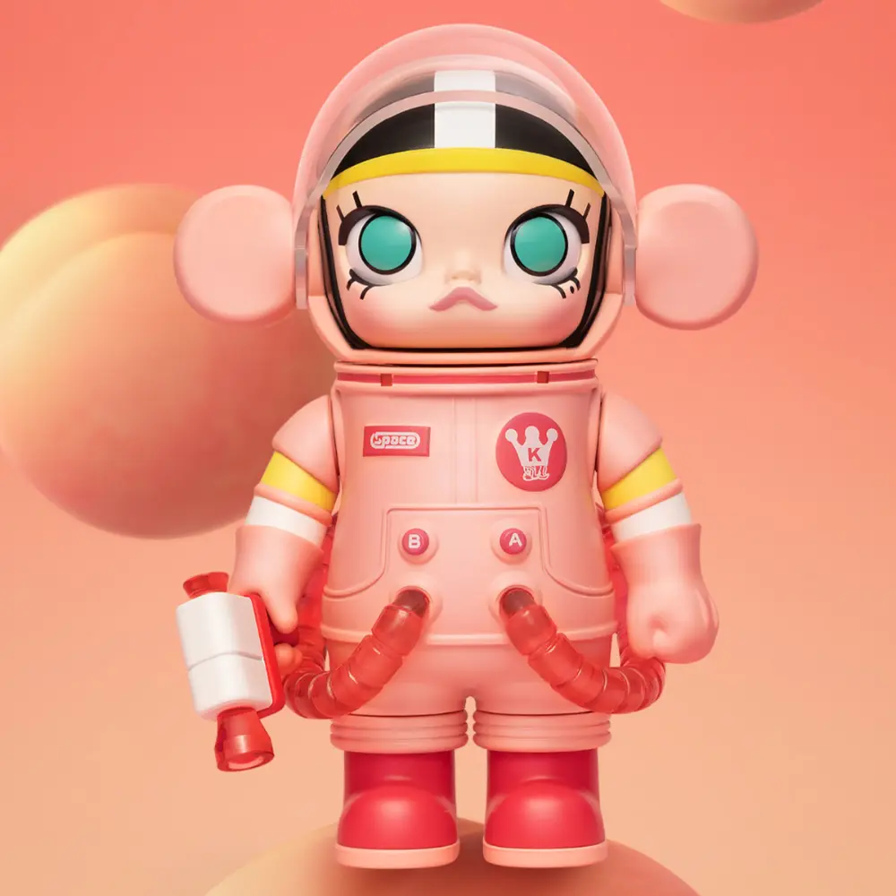 Figurine MEGA SPACE MOLLY 100% Série 3 en combinaison rose avec casque spatial – POP MART