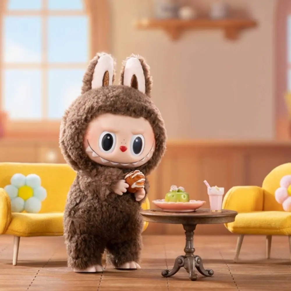 Labubu_The_Monsters_Exciting_Macaron_Monlabubu.ch_CHESTNUT_en_situation.webp