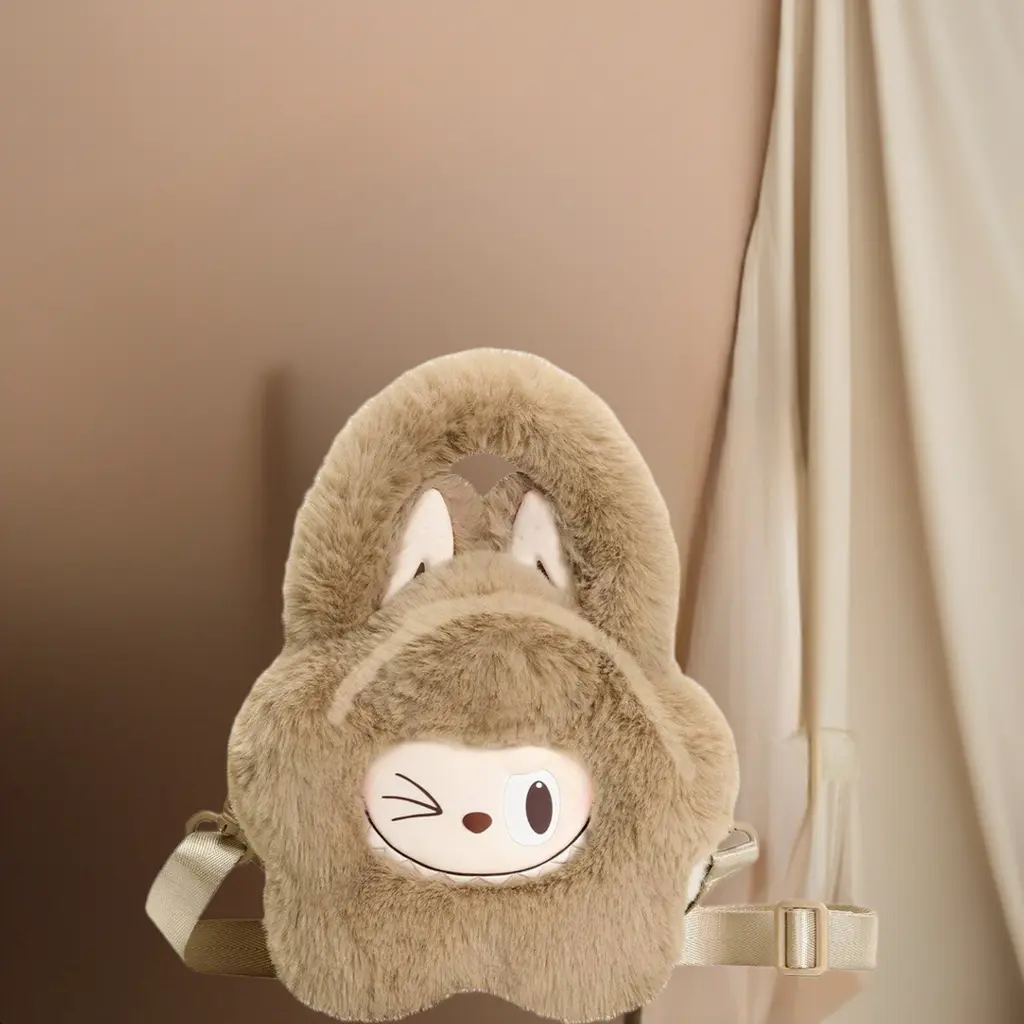 Labubu-Fluffy-Cloud-Bag-–-Sac-peluche-doux-édition-nuage-edited_5.webp